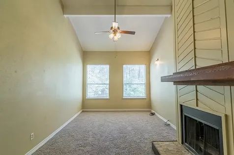 14 Lakeway Street Conroe TX 77304