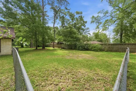 1200 Williams Street Cleveland TX 77327