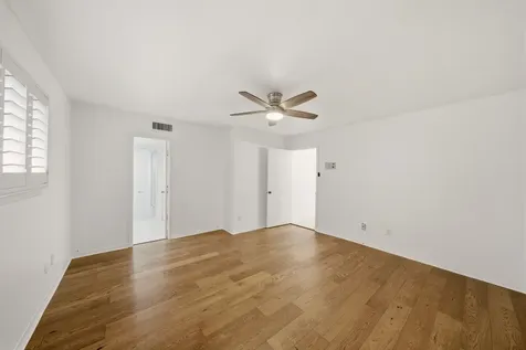 2219 Nantucket Drive Houston TX 77057