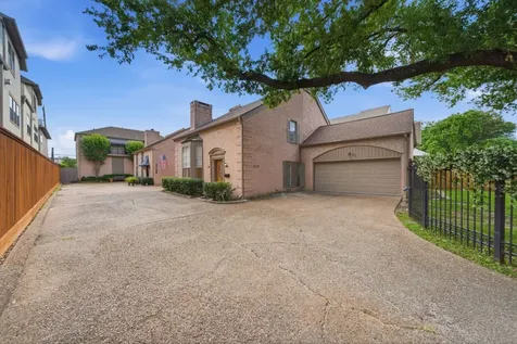 2219 Nantucket Drive Houston TX 77057