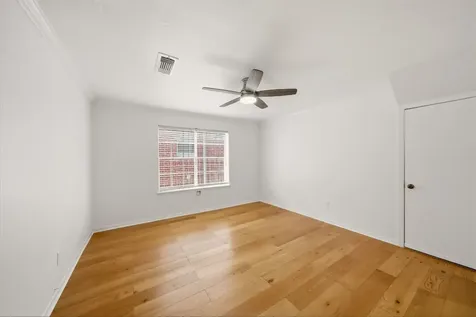 2219 Nantucket Drive Houston TX 77057