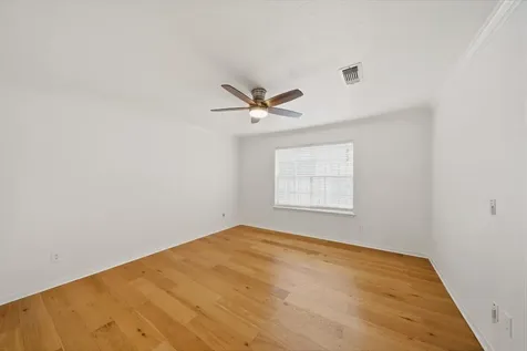2219 Nantucket Drive Houston TX 77057