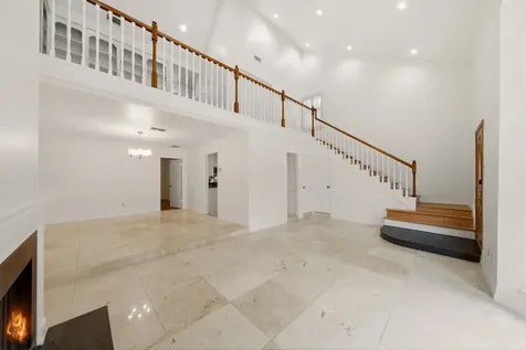 2219 Nantucket Drive Houston TX 77057