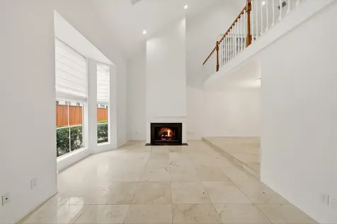 2219 Nantucket Drive Houston TX 77057