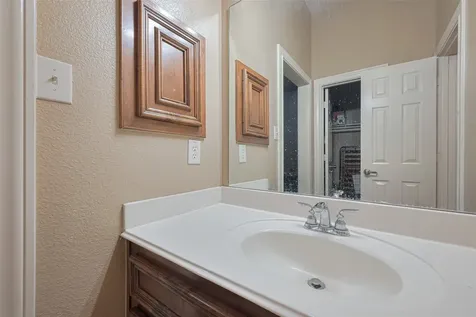 7611 Herndon Place Sugar Land TX 77479
