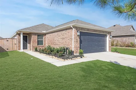 915 Silver Birch Branch Magnolia TX 77354