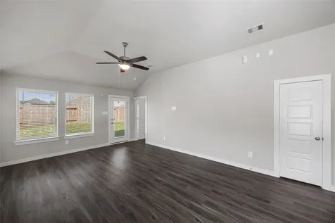 915 Silver Birch Branch Magnolia TX 77354