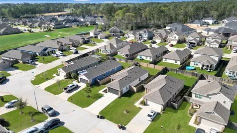 915 Silver Birch Branch Magnolia TX 77354