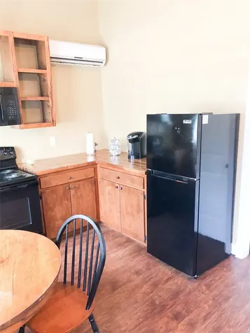 9500 Mayfield Avenue B Shiro TX 77876