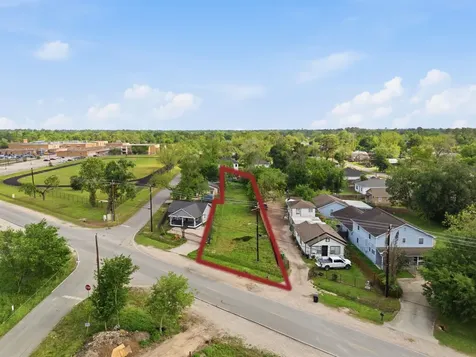 5303 Bennington Street Houston TX 77028