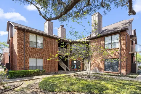 3100 Walnut Bend Lane 120 Houston TX 77042