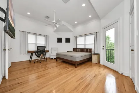 1402 Wentworth Street Houston TX 77004