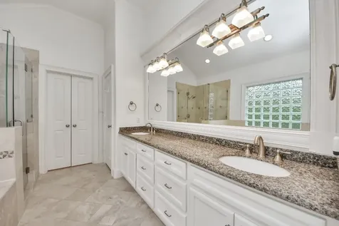 1402 Wentworth Street Houston TX 77004