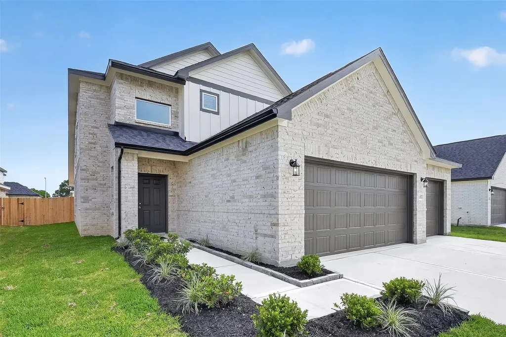 2107 Spring Hollow Drive Baytown TX 77521