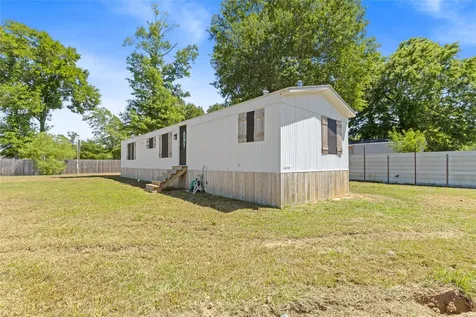 2134 County Road 5017 Cleveland TX 77327