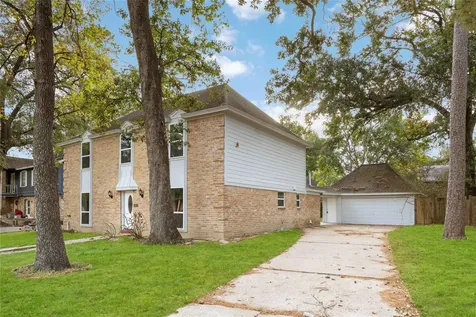 3823 Fernglade Drive Houston TX 77068