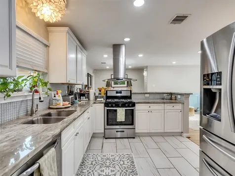 10309 Chesterfield Drive Houston TX 77051