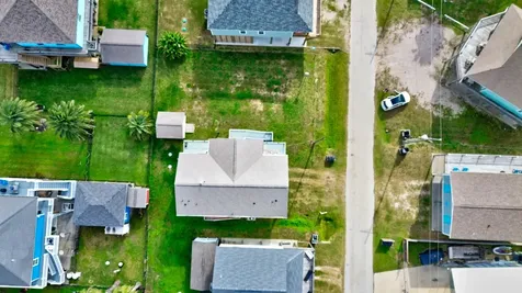 906 Meynig Drive Crystal Beach TX 77650