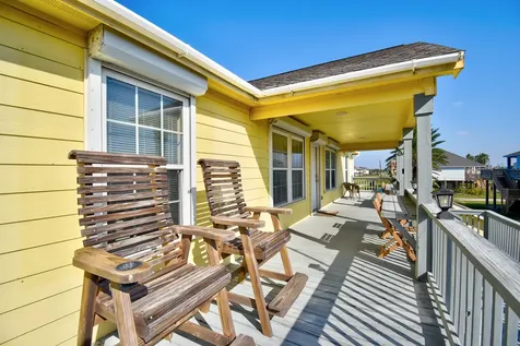 906 Meynig Drive Crystal Beach TX 77650