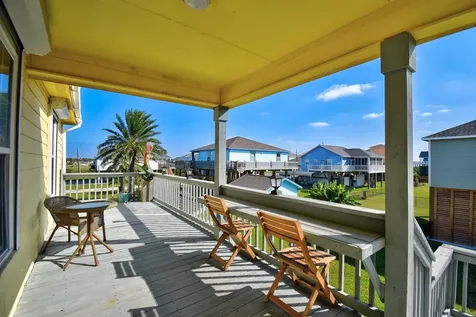 906 Meynig Drive Crystal Beach TX 77650