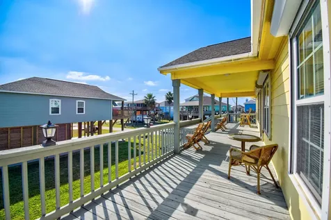 906 Meynig Drive Crystal Beach TX 77650