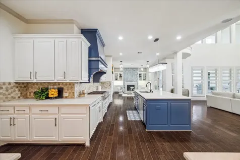 6007 Abercombie Lane Sugar Land TX 77479