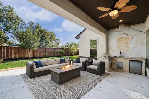 6007 Abercombie Lane Sugar Land TX 77479