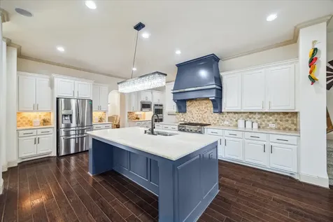 6007 Abercombie Lane Sugar Land TX 77479