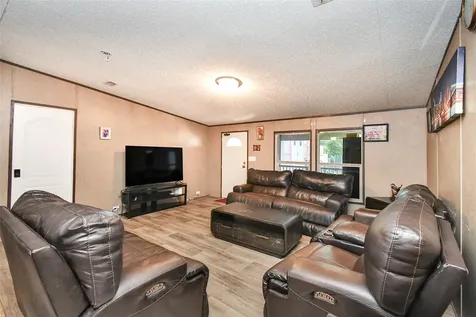 93 Road 5101 Cleveland TX 77327