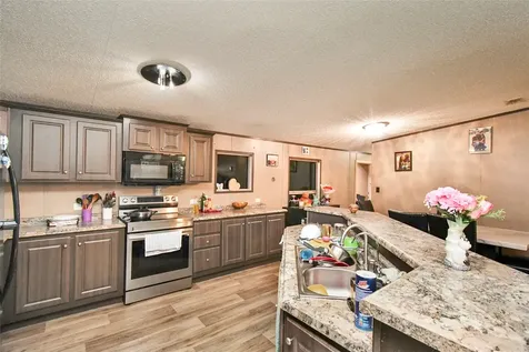 93 Road 5101 Cleveland TX 77327