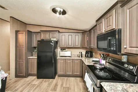 93 Road 5101 Cleveland TX 77327