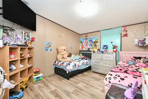 93 Road 5101 Cleveland TX 77327