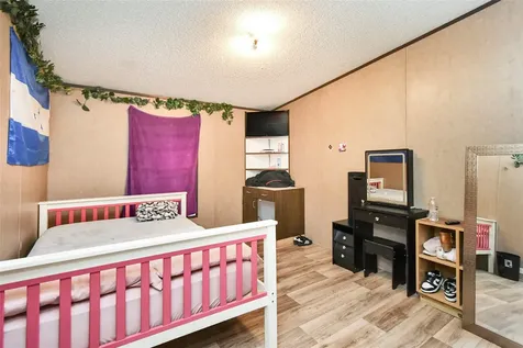 93 Road 5101 Cleveland TX 77327