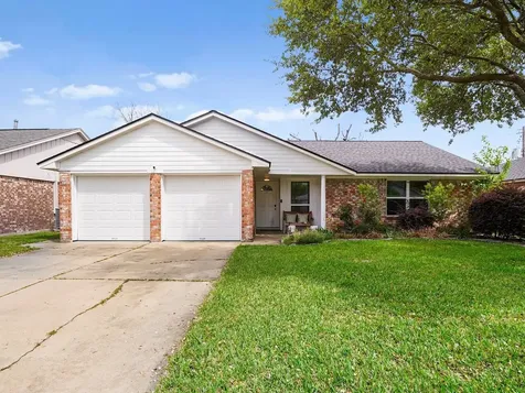 5014 Mary Lou Drive Houston TX 77092