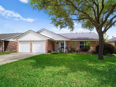 5014 Mary Lou Drive Houston TX 77092