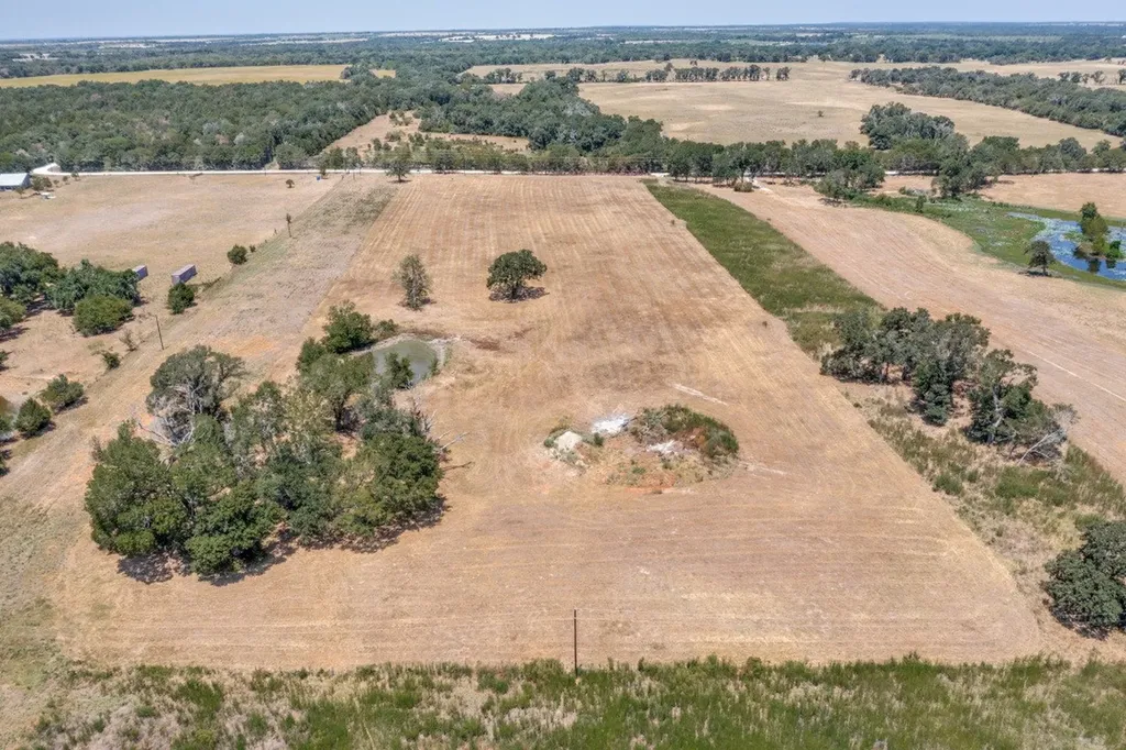 1060 Lcr 721 Kosse TX 76653
