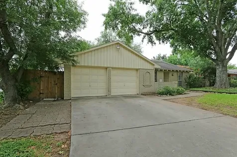 12623 Westella Drive Houston TX 77077