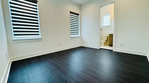 5855 Dolores Street Houston TX 77057