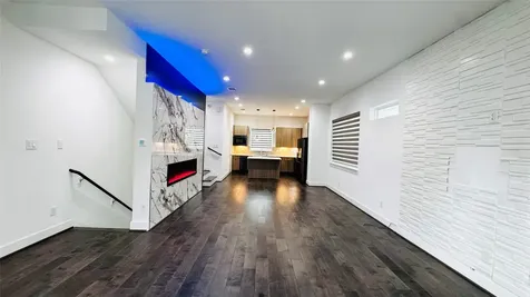 5855 Dolores Street Houston TX 77057