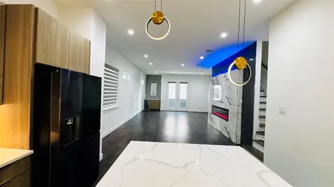 5855 Dolores Street Houston TX 77057