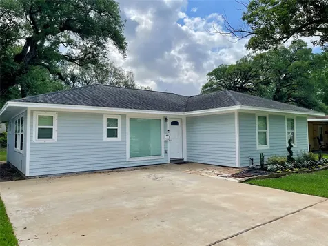 244 Caladium Street Lake Jackson TX 77566