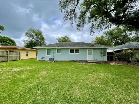 244 Caladium Street Lake Jackson TX 77566