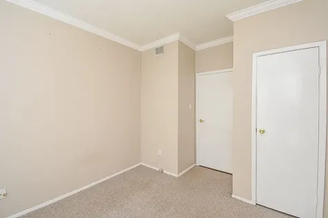 1881 Bering Drive 31 Houston TX 77057