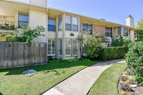 1881 Bering Drive 31 Houston TX 77057