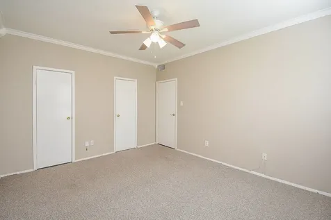 1881 Bering Drive 31 Houston TX 77057