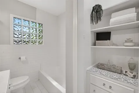 2019 Gostick Street Houston TX 77008