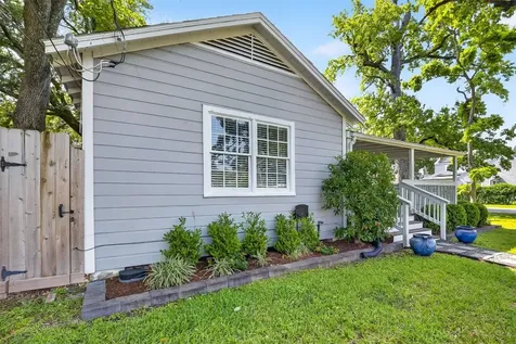 2019 Gostick Street Houston TX 77008