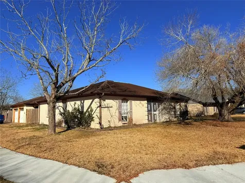 2112 Rose Road Pearland TX 77581