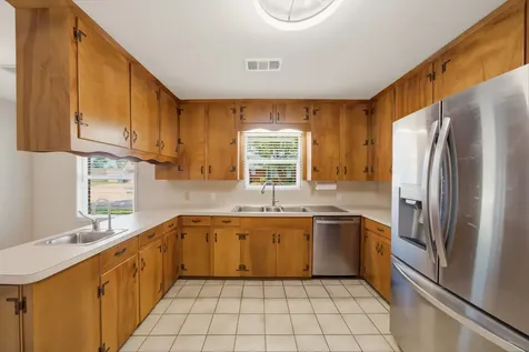 6323 Cindy Lane Houston TX 77008