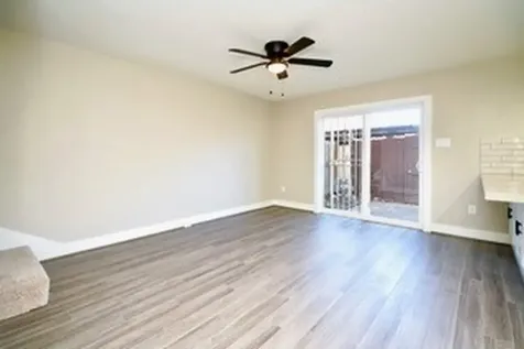 10492 Hammerly Boulevard 83 Houston TX 77043